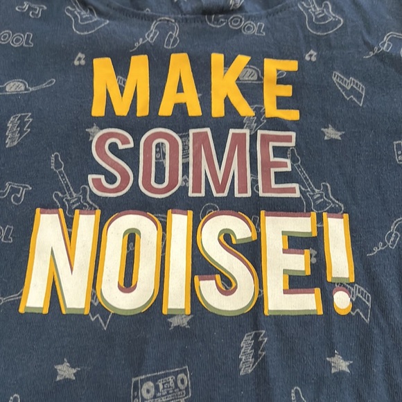 Granite walls, hooded T-shirt, size 5T - Picture 2 of 8